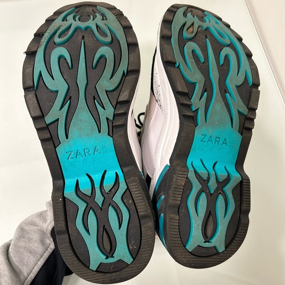 Zara Chunky Court Sneaker with Suede Detail - Picture 5 of 6